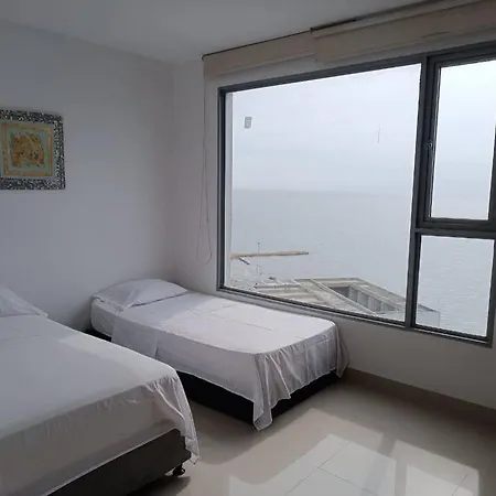 Apto Con Espectacular Vista Frente Al Mar Piso 28 Apartamento *