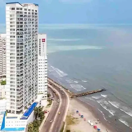 Apto Con Espectacular Vista Frente Al Mar Piso 28