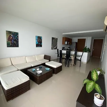 Apartamento Apto Con Espectacular Vista Frente Al Mar Piso 28 *