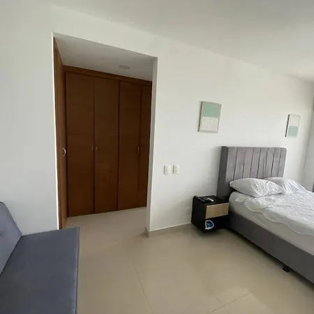 Apartamento Apto Con Espectacular Vista Frente Al Mar Piso 28 *