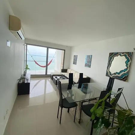 Apto Con Espectacular Vista Frente Al Mar Piso 28